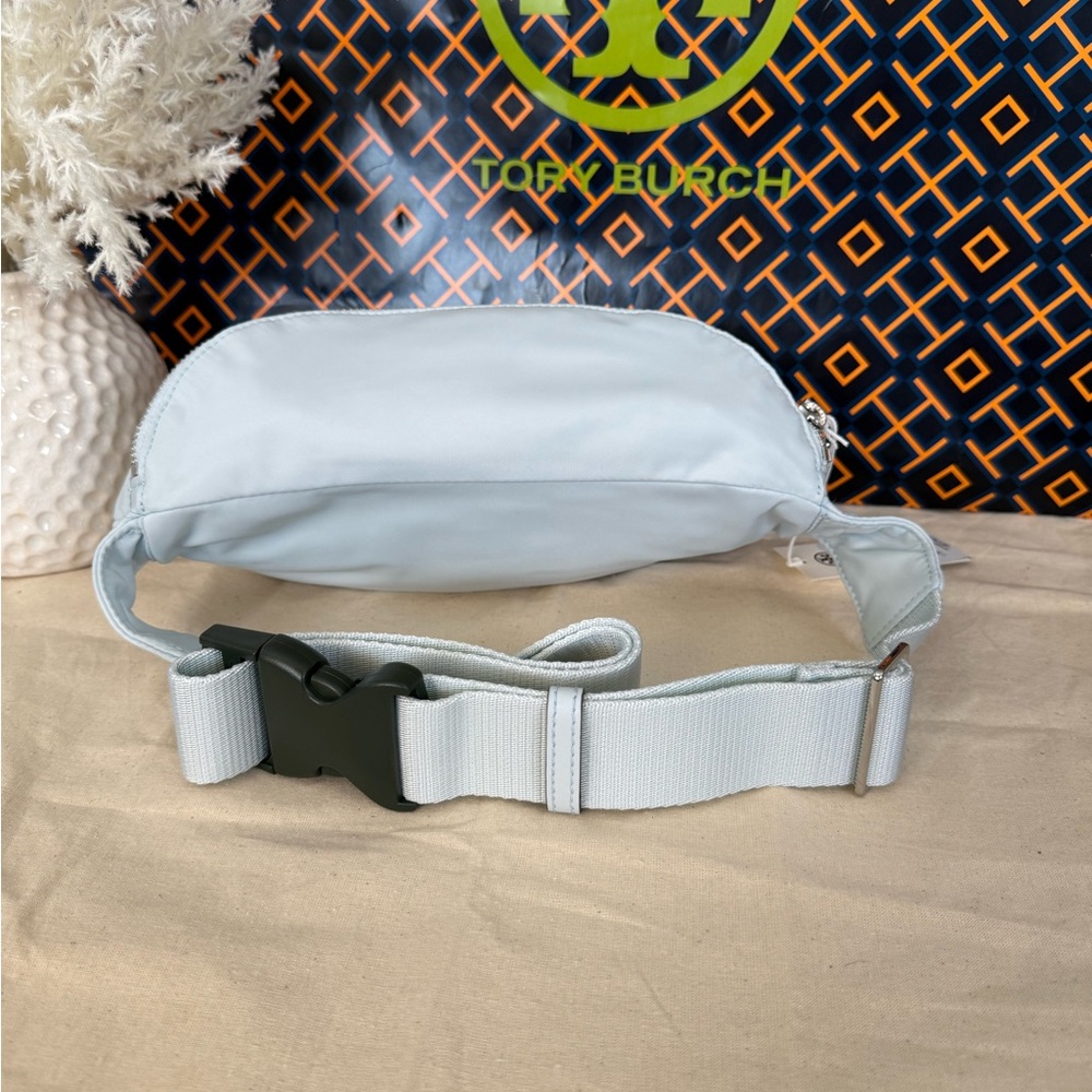 New, Tory Burch nylon summit belt bag with silver hardware - Picture 8 of 11